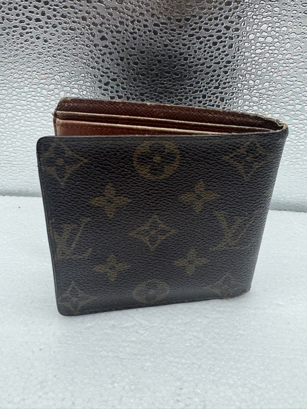 Louis Vuitton Monogram Canvas Wallet in Brown and Tan - Fair Condition - Picture 2 of 10